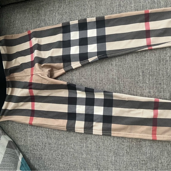 Girls Burberry leggings - Picture 2 of 3